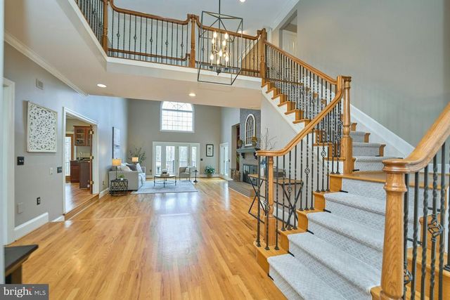 5828 HUNTON WOOD DR, Broad Run, VA 20137