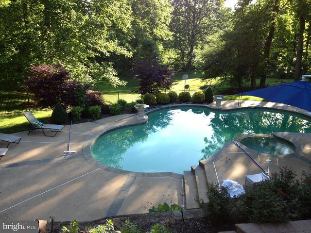 5828 HUNTON WOOD DR, Broad Run, VA 20137