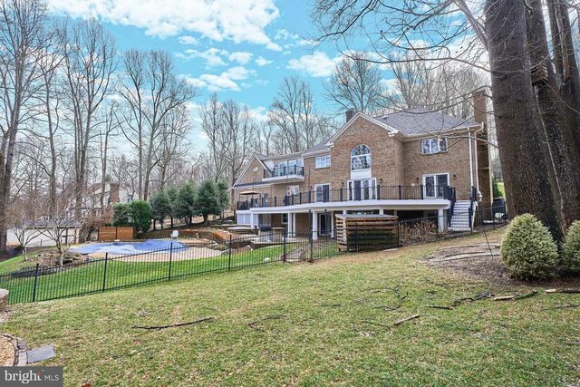 5828 HUNTON WOOD DR, Broad Run, VA 20137