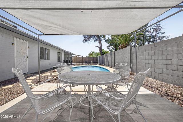 4726 W COLUMBINE Drive, Glendale, AZ 85304