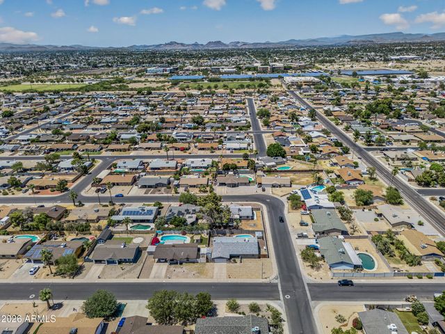 4726 W COLUMBINE Drive, Glendale, AZ 85304