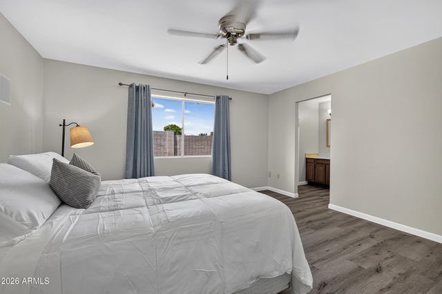 4726 W COLUMBINE Drive, Glendale, AZ 85304