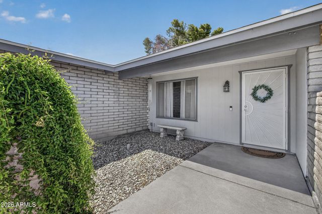 4726 W COLUMBINE Drive, Glendale, AZ 85304