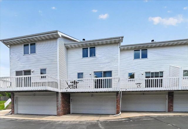 3212 Dorchester Way, Madison, WI 53719