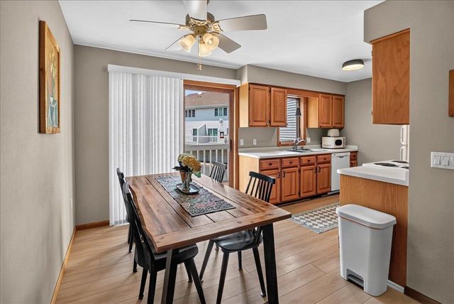 3212 Dorchester Way, Madison, WI 53719