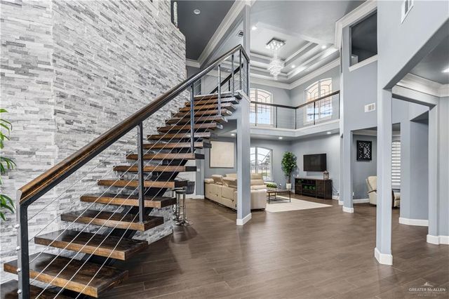 1320 S Westgate Drive, Weslaco, TX 78596