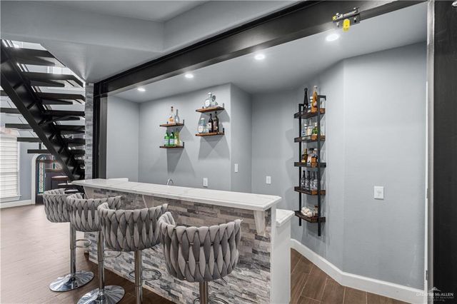 1320 S Westgate Drive, Weslaco, TX 78596