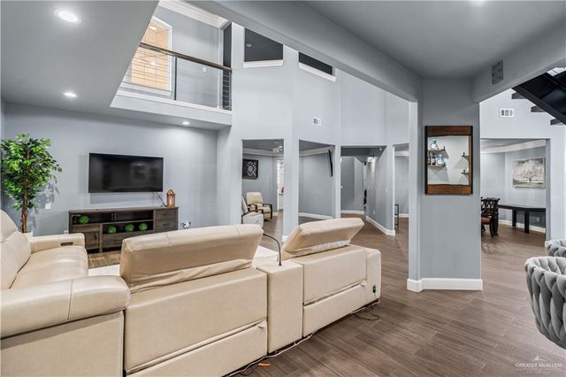 1320 S Westgate Drive, Weslaco, TX 78596