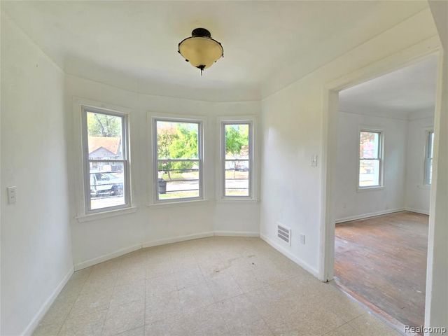 16740 Stahelin Avenue, Detroit, MI 48219