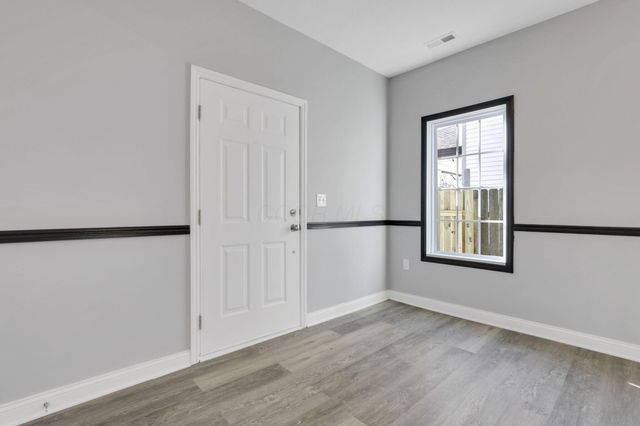 1705 Lexington Avenue, Columbus, OH 43211