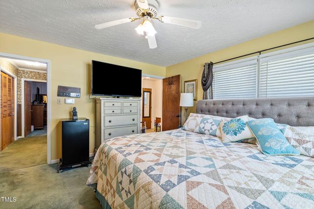 106 Honey Dew Drive, Dudley, NC 28333