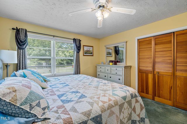 106 Honey Dew Drive, Dudley, NC 28333