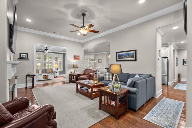 2716 Henagan Ln., Myrtle Beach, SC 29588