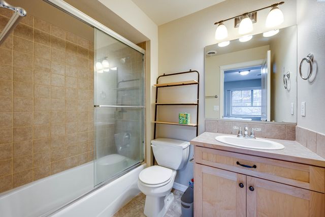 715 NE Oak Street Condo B, Pullman, WA 99163