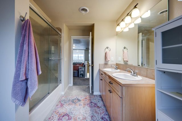 715 NE Oak Street Condo B, Pullman, WA 99163