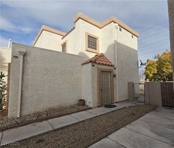 3124 Centavo Drive, Las Vegas, NV 89117