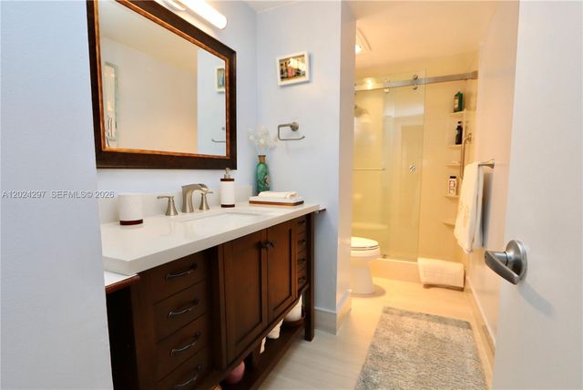 3850 Washington St 1010, Hollywood, FL 33021
