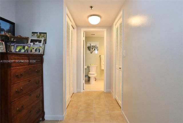 3850 Washington St 1010, Hollywood, FL 33021