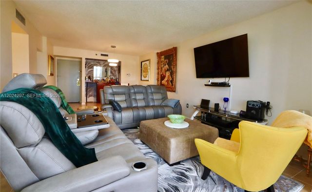 3850 Washington St 1010, Hollywood, FL 33021