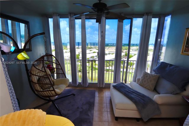 3850 Washington St 1010, Hollywood, FL 33021