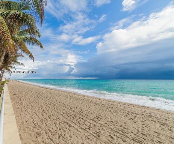 3850 Washington St 1010, Hollywood, FL 33021