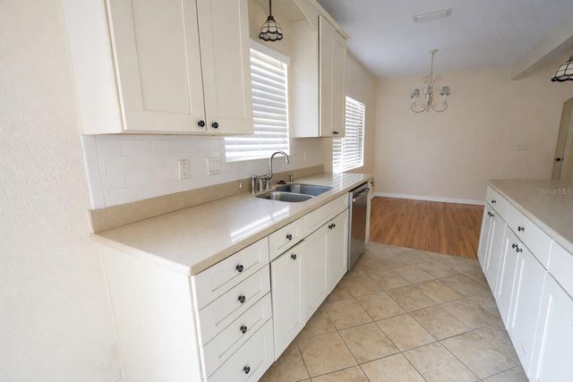 601 34TH AVENUE NE, St Petersburg, FL 33704