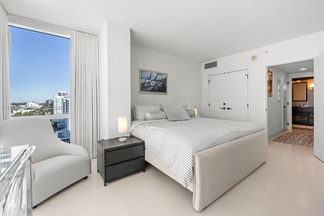 6801 Collins Ave 1401, Miami Beach, FL 33141