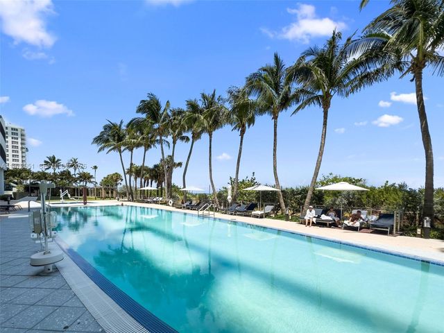 6801 Collins Ave 1401, Miami Beach, FL 33141
