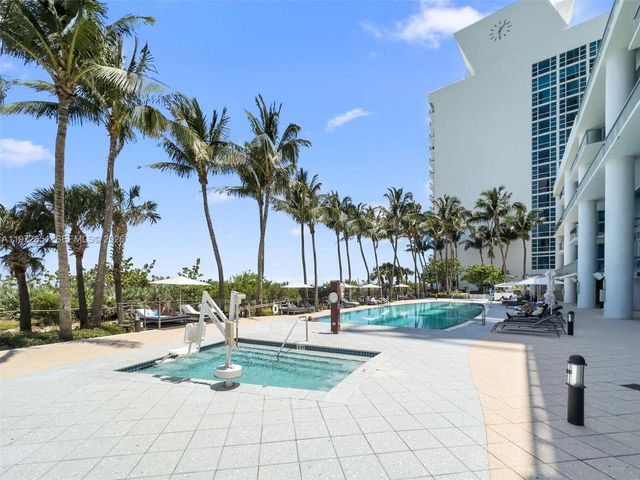 6801 Collins Ave 1401, Miami Beach, FL 33141