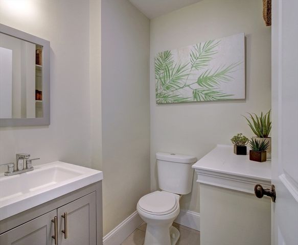 287 Walnut Ave, Boston, MA 02119
