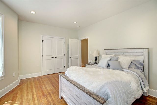 287 Walnut Ave, Boston, MA 02119