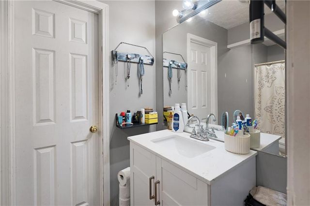 108 Roberts Street, Calhoun, GA 30701
