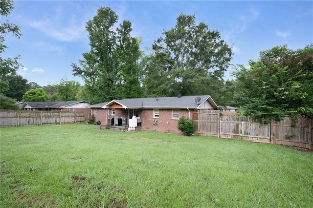 108 Roberts Street, Calhoun, GA 30701