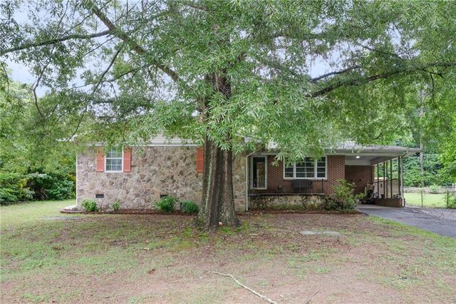 108 Roberts Street, Calhoun, GA 30701