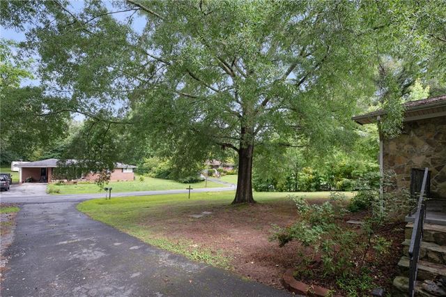 108 Roberts Street, Calhoun, GA 30701