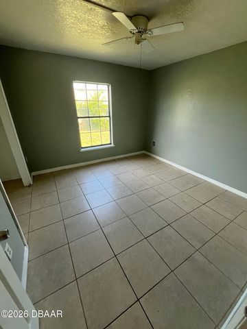 1290 9th St Apt 604, Daytona Beach, FL 32117