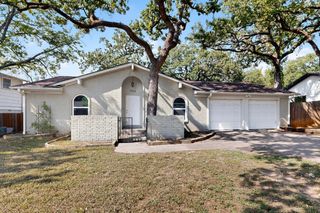 7713 Deaver Drive, North Richland Hills, TX 76180