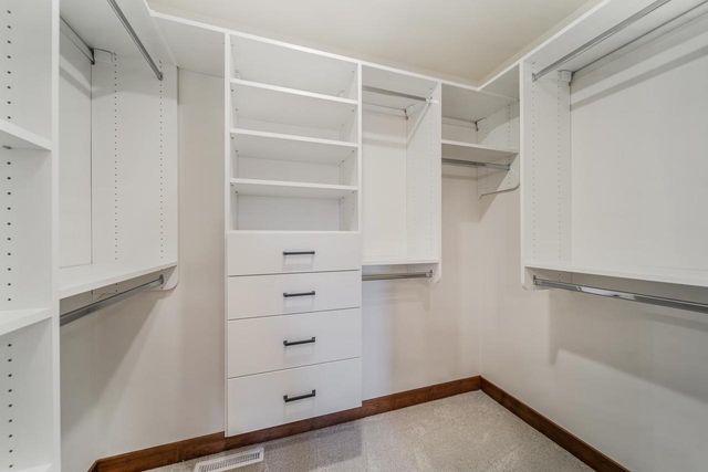 N1737 RED CARDINAL DRIVE, Greenville, WI 54942