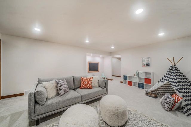 N1737 RED CARDINAL DRIVE, Greenville, WI 54942