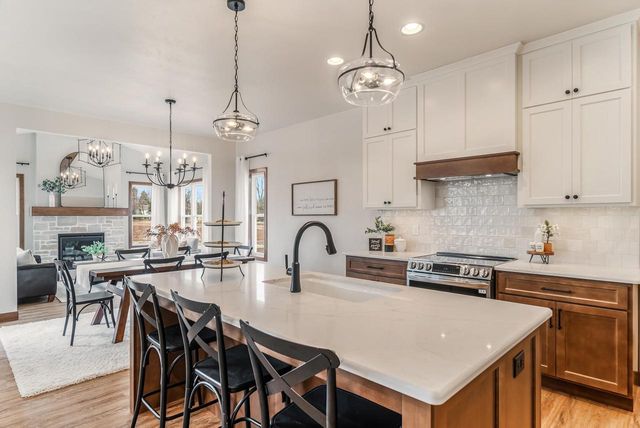 N1737 RED CARDINAL DRIVE, Greenville, WI 54942