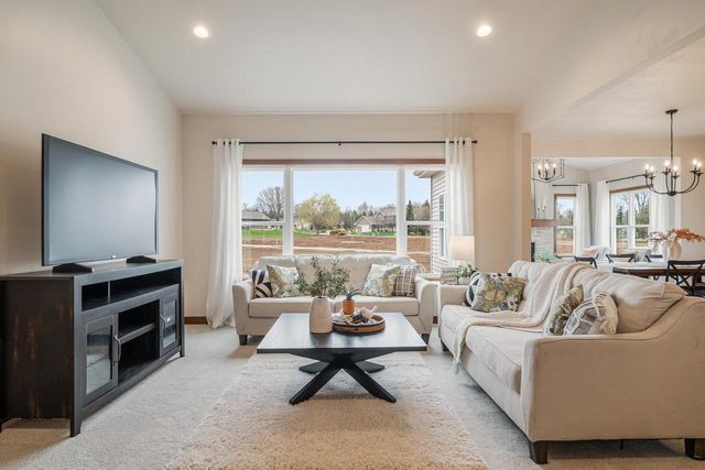 N1737 RED CARDINAL DRIVE, Greenville, WI 54942