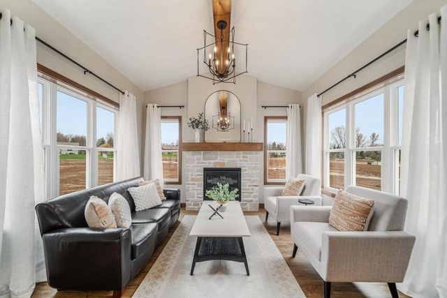 N1737 RED CARDINAL DRIVE, Greenville, WI 54942