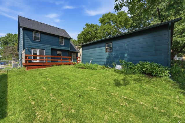 5100 Tamara Lane, West Des Moines, IA 50265