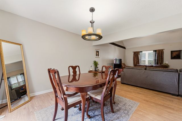 5100 Tamara Lane, West Des Moines, IA 50265