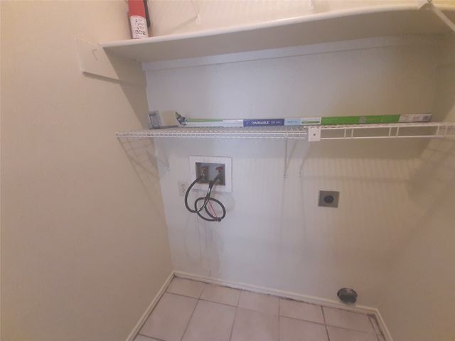 623 Canterbury Street, Euless, TX 76039