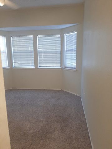 623 Canterbury Street, Euless, TX 76039