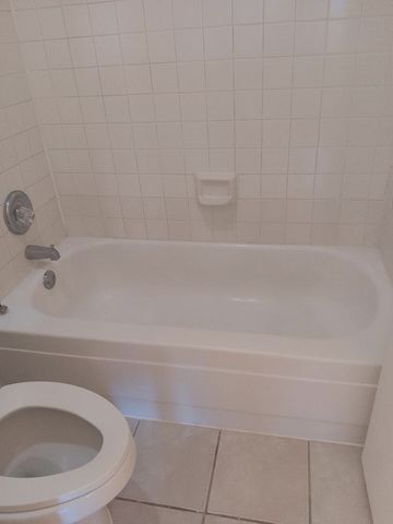 623 Canterbury Street, Euless, TX 76039