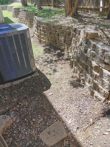 623 Canterbury Street, Euless, TX 76039