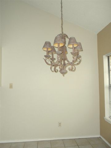 623 Canterbury Street, Euless, TX 76039