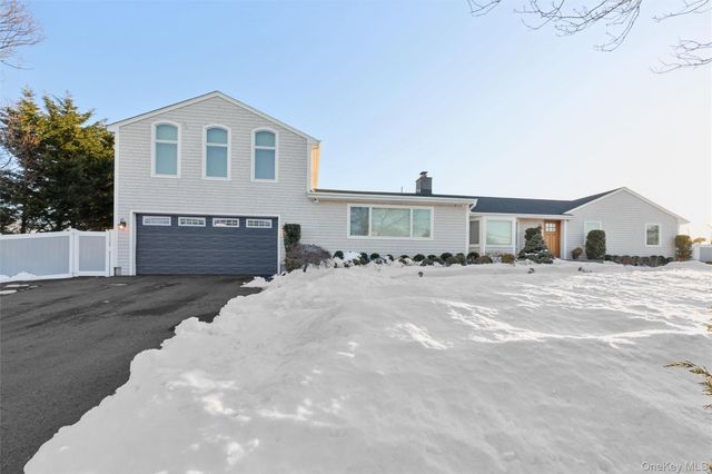 18 Matilda Court, Bayport, NY 11705